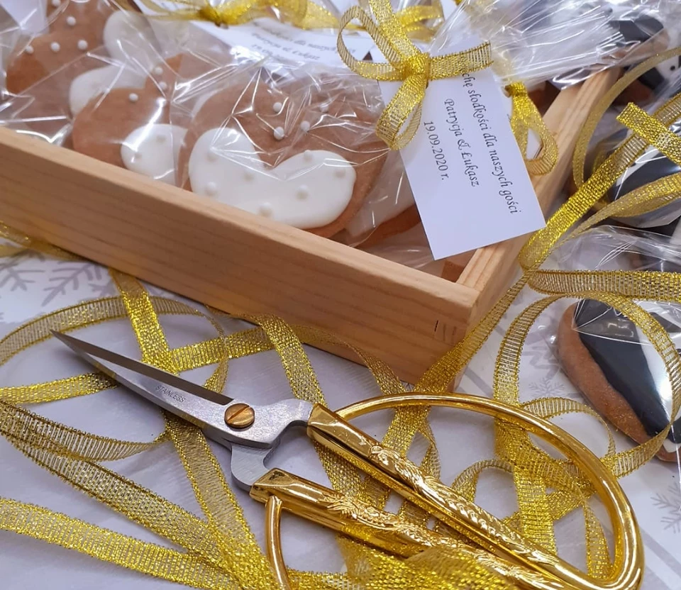 materiały do pakowania prezentów